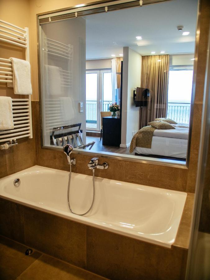 Strandhotel Luv Timmendorfer Strand Buitenkant foto