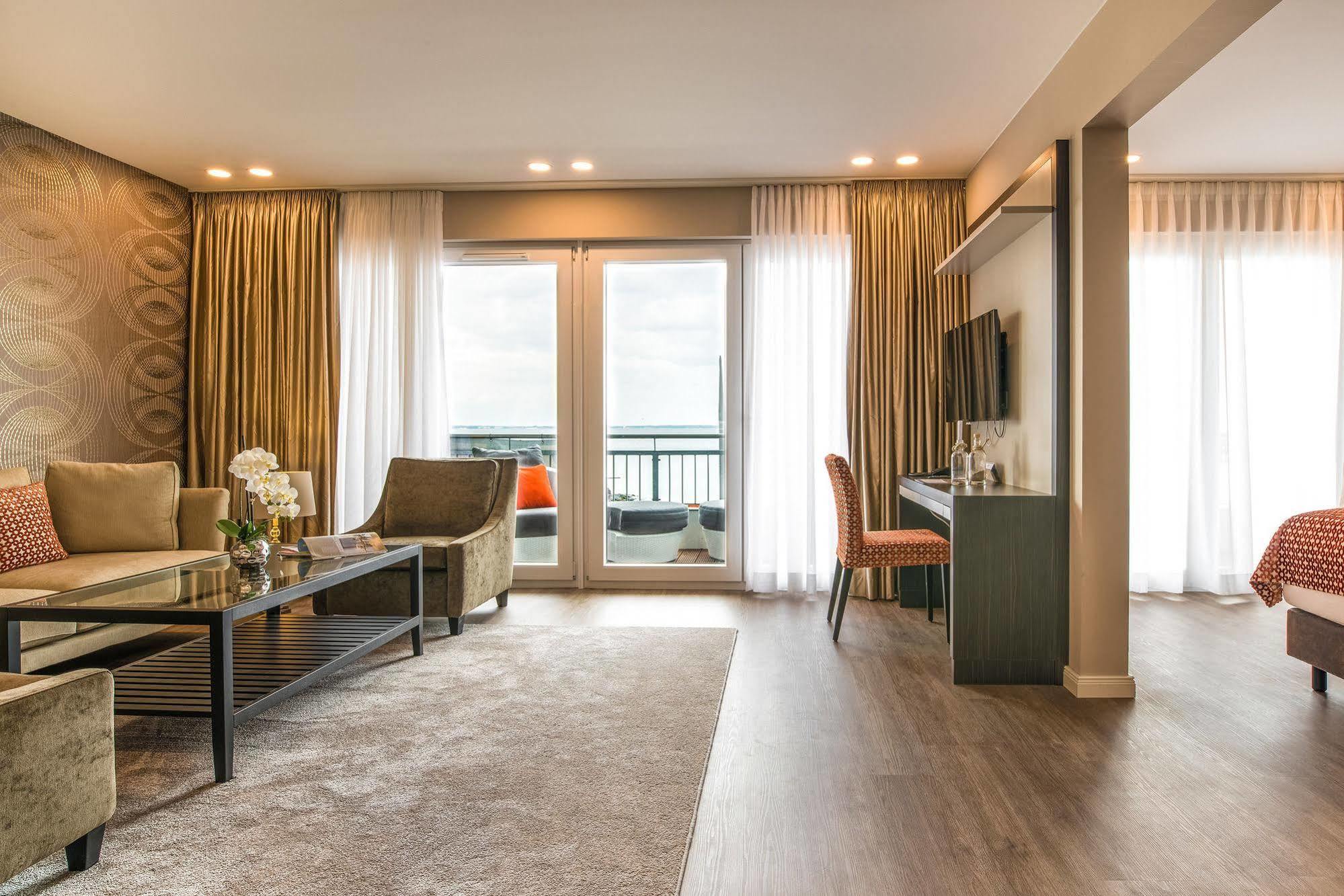 Strandhotel Luv Timmendorfer Strand Buitenkant foto